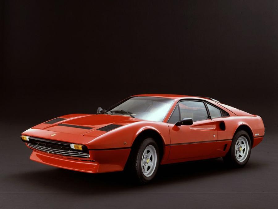  Ferrari 208 GTB Turbo 1982 года  (фото 8 из 12)